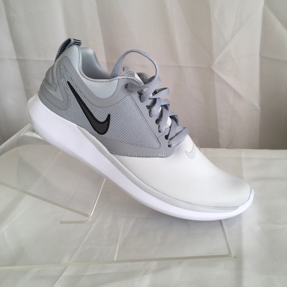 Nike gym shoes
